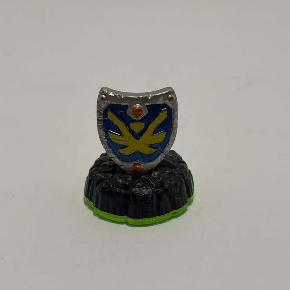 Activision Skylanders Spyro's Adventure Sky-Iron Shield Magic Item Figure
